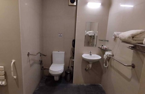 Thrissur Hotel | Hotel Merlin Interantional