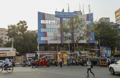 Andheri Hotel | Hotel Mid town