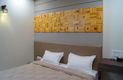 Vadodara Hotel | Hotel Midtown