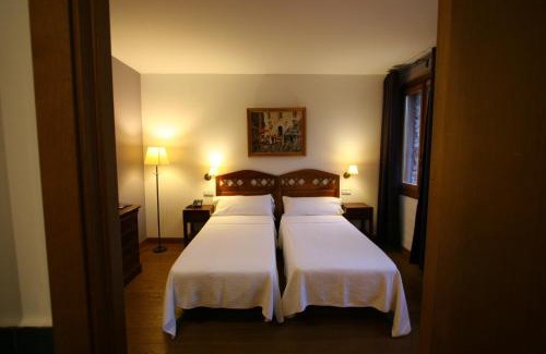 Bigues I Riells Hotel | Hotel Moli De La Torre