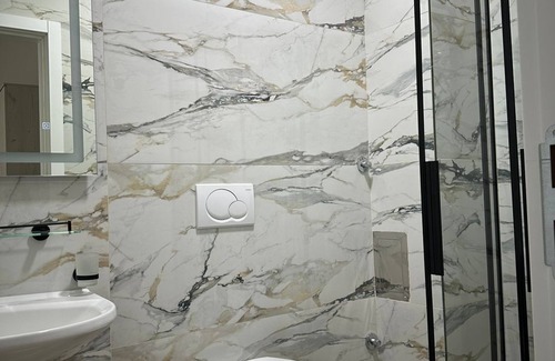 Babilonija Hotel | Hotel Mondo