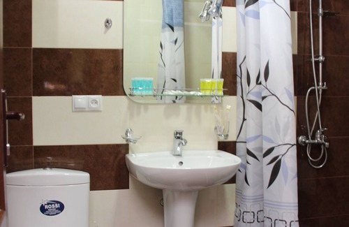 Kutaisi Hotel | Hotel Monopoli Kutaisi