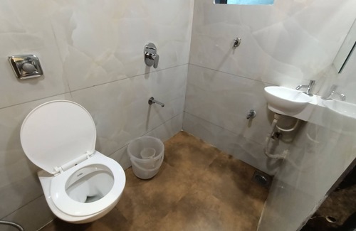 Malad West Hotel | Hotel Moon Lite Residency Marve Malad