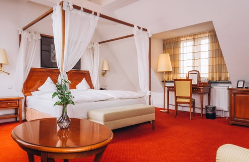 Pfaffenhofen an der Ilm Hotel | Hotel Moosburger Hof