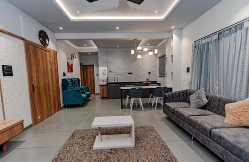 Nashik Apartment | Hotel Mountain View