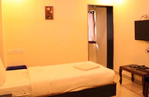 Porur Hotel | Hotel Nagoorar Inn