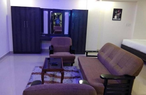 Porur Hotel | Hotel Nagoorar Inn