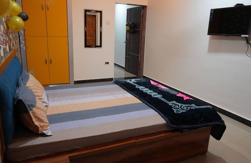 Anjanvel Hotel | Hotel Nakshtra, Shrungartali