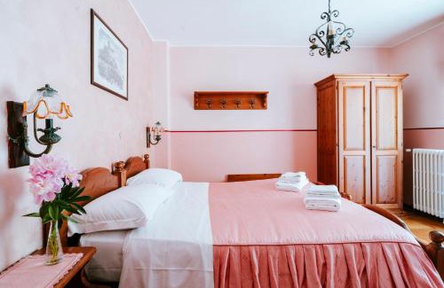 Montjovet Hotel | Hotel Napoleon