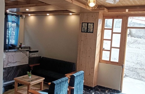 Vashist Hotel | Hotel Nayra Manali