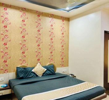 Amravati Hotel | Hotel Neelam