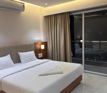 Shirdi Hotel | Hotel Neem Heritage