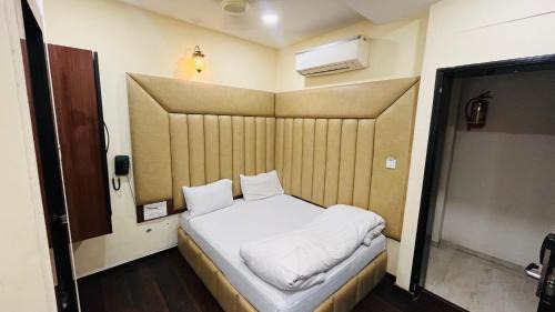 Bhilwara Hotel | Hotel New Holiday