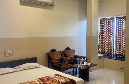 Manchar Hotel | Hotel New Samadhan