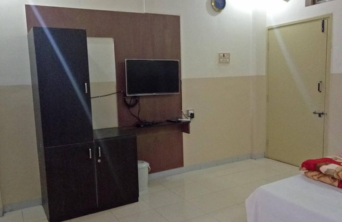 Manchar Hotel | Hotel New Samadhan