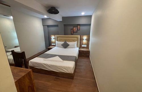Goregaon West Hotel | Hotel New Zara Grand