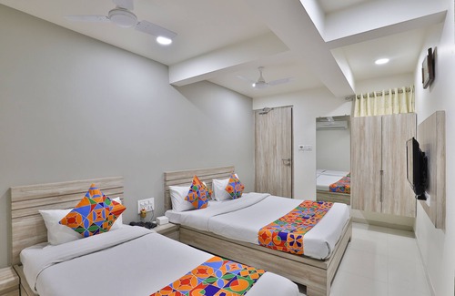 Sayajiganj Hotel | Hotel Nice