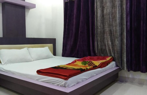 Ashta Hotel | Hotel Nikunj