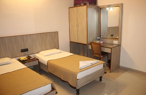 Parbhani Hotel | HOTEL NIRAJ INTERNATIONAL