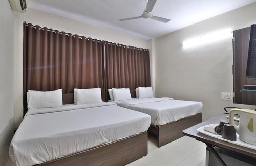Surat Hotel | Hotel Nova Vatika