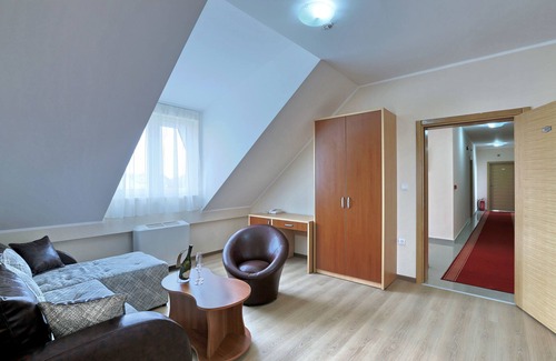 Novi Banovci Hotel | Hotel Novella Uno
