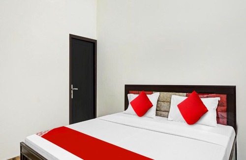 Ghaziabad Hotel | Hotel O Ashray Hotel