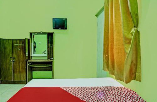 West Semarang Hotel | Hotel O Cahyo Kost 1