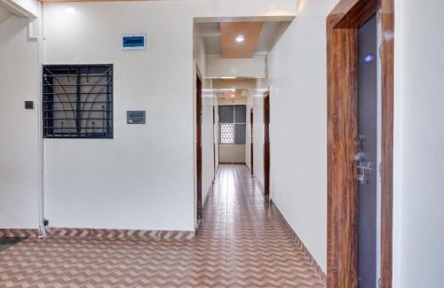 Alandi Hotel | Hotel O Crown & Lodge