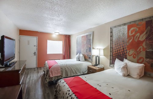 Elkhart Hotel | Hotel O Daylight Inn Elkhart I-90, IN