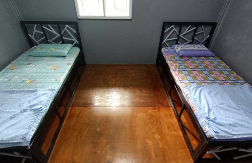 Downtown Kota Kinabalu House | Hotel O Flinstone Lodge
