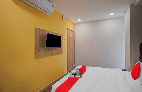 Surat Hotel | Hotel O Infinity