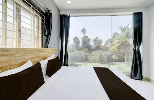 Hyderabad Hotel | Hotel O Lake view