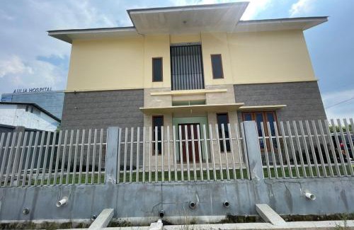 Pekanbaru Hotel | Hotel O Lona Guest House SyariahNearScience Park Universitas Riau
