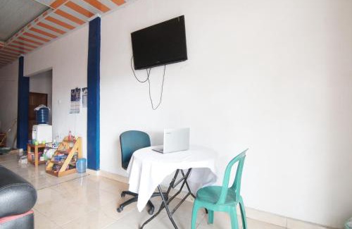 Pekanbaru Hotel | Hotel O Lona Guest House SyariahNearScience Park Universitas Riau