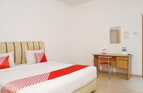 Padang Hotel | Hotel O M Authentic Kost Man