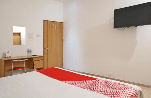 Padang Hotel | Hotel O M Authentic Kost Man