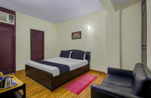 Kalkaji Hotel | Hotel O Malhotra BnB