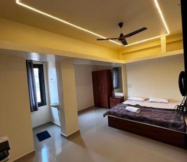Nashik Road Hotel | Hotel O Meet Inn