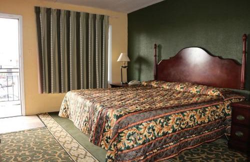 Oak Lawn Hotel | Hotel O Miami Inn & Suites Chicago Midway Airport