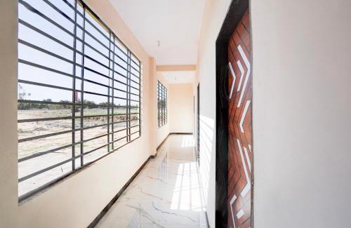 Burhanpur Hotel | Hotel O Midwaytreat Burhanpur