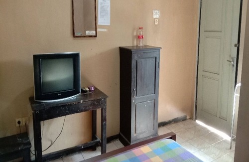 Ponorogo Hotel | Hotel O Mutiara