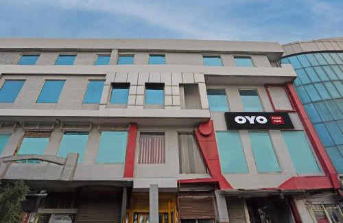 Indirapuram Hotel | Hotel O One Hotel