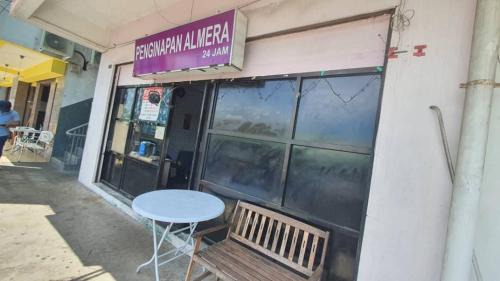 Inanam Hotel | Hotel O Penginapan Almera