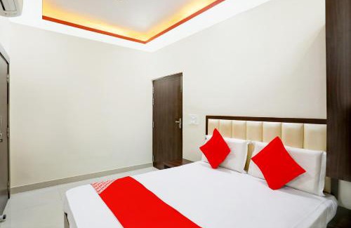 Alambagh Hotel | Hotel O PRV Hotel