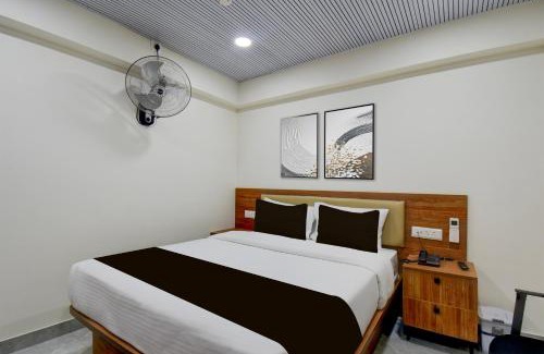 Kasarwadi Hotel | Hotel O Pune Kasarwadi Railway Station