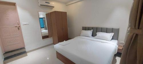 Aurangabad Hotel | Hotel O Sai Palace