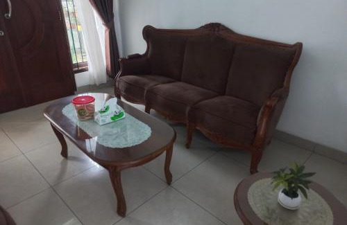 Purwokerto Hotel | Hotel O Salma Homestay Syariah Near alun alun kota purwokerto
