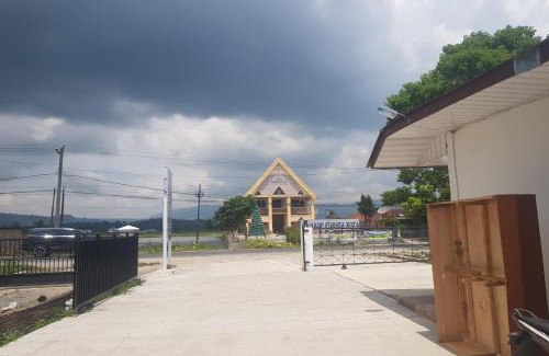Toba Samosir Hotel | Hotel O Tasya Homestay