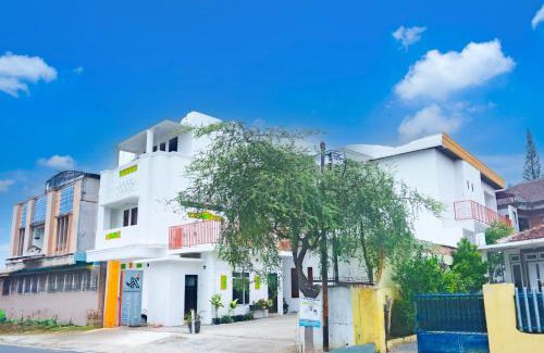 Bandar Lampung Hotel | Hotel O Teluk Betung Near Water Park Lembah Hijau Formerly Kanajiwa Guesthouse 2