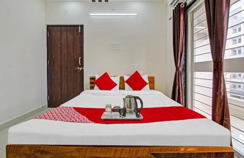 Phase 1 Hotel | Hotel O White House